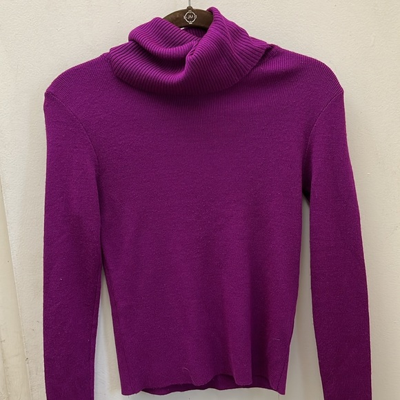 Vintage Purple Sweater Size Medium But Runs Small - Picture 7 of 9
